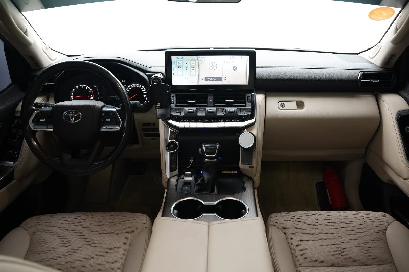 2022 Toyota Land Cruiser Vxr thumbnail 13