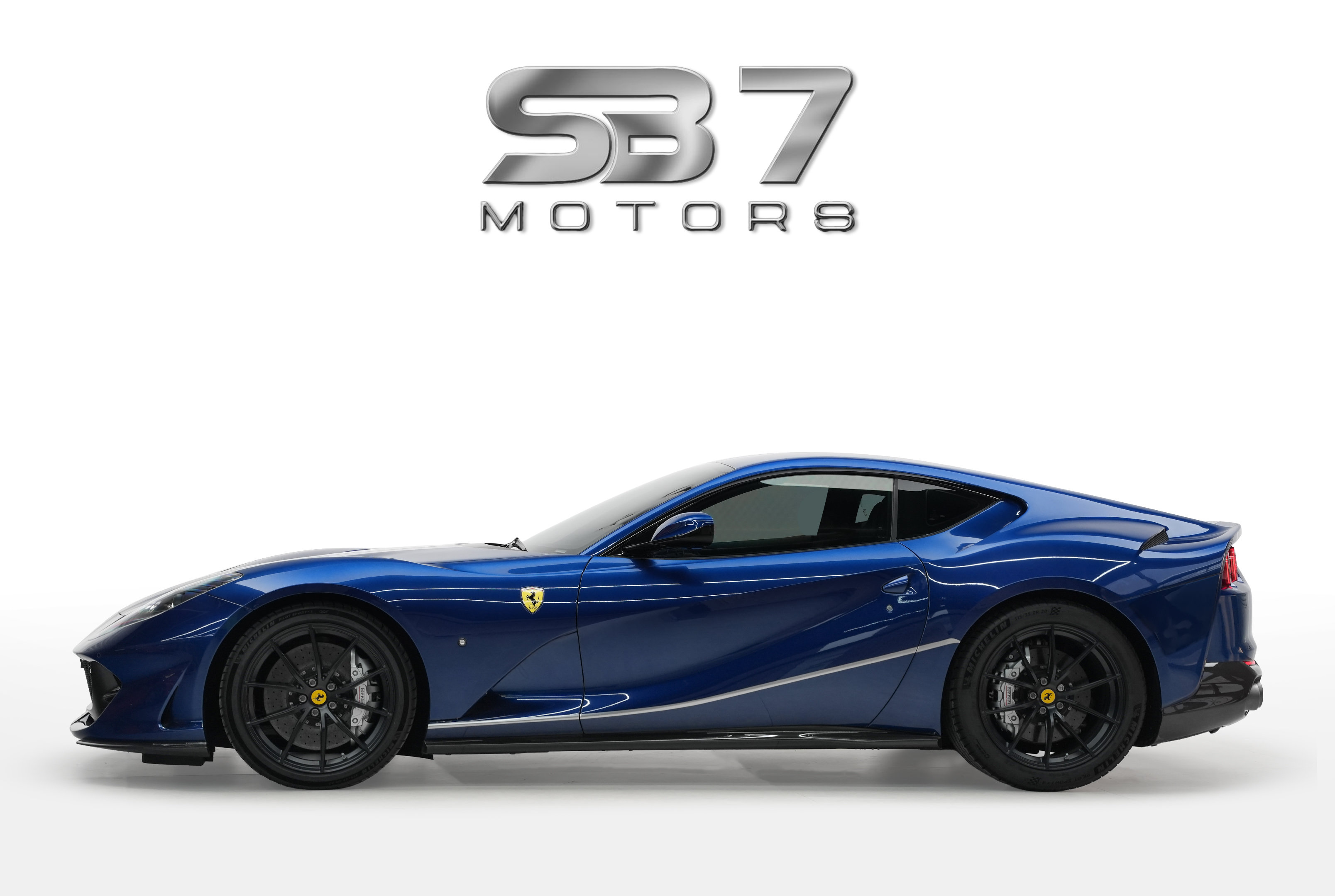 2021 Ferrari 812 Superfast Standard with Service Contract thumbnail 5