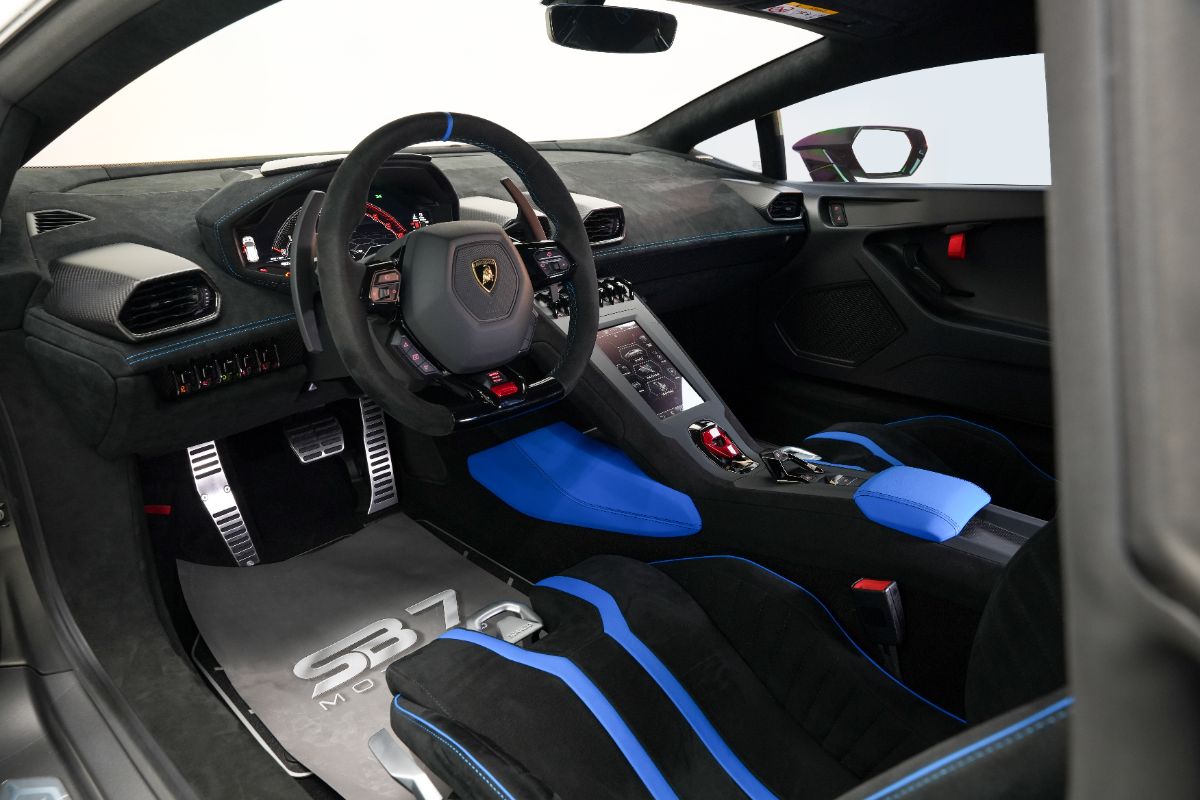 2023 Lamborghini Huracan STO Performance thumbnail 6