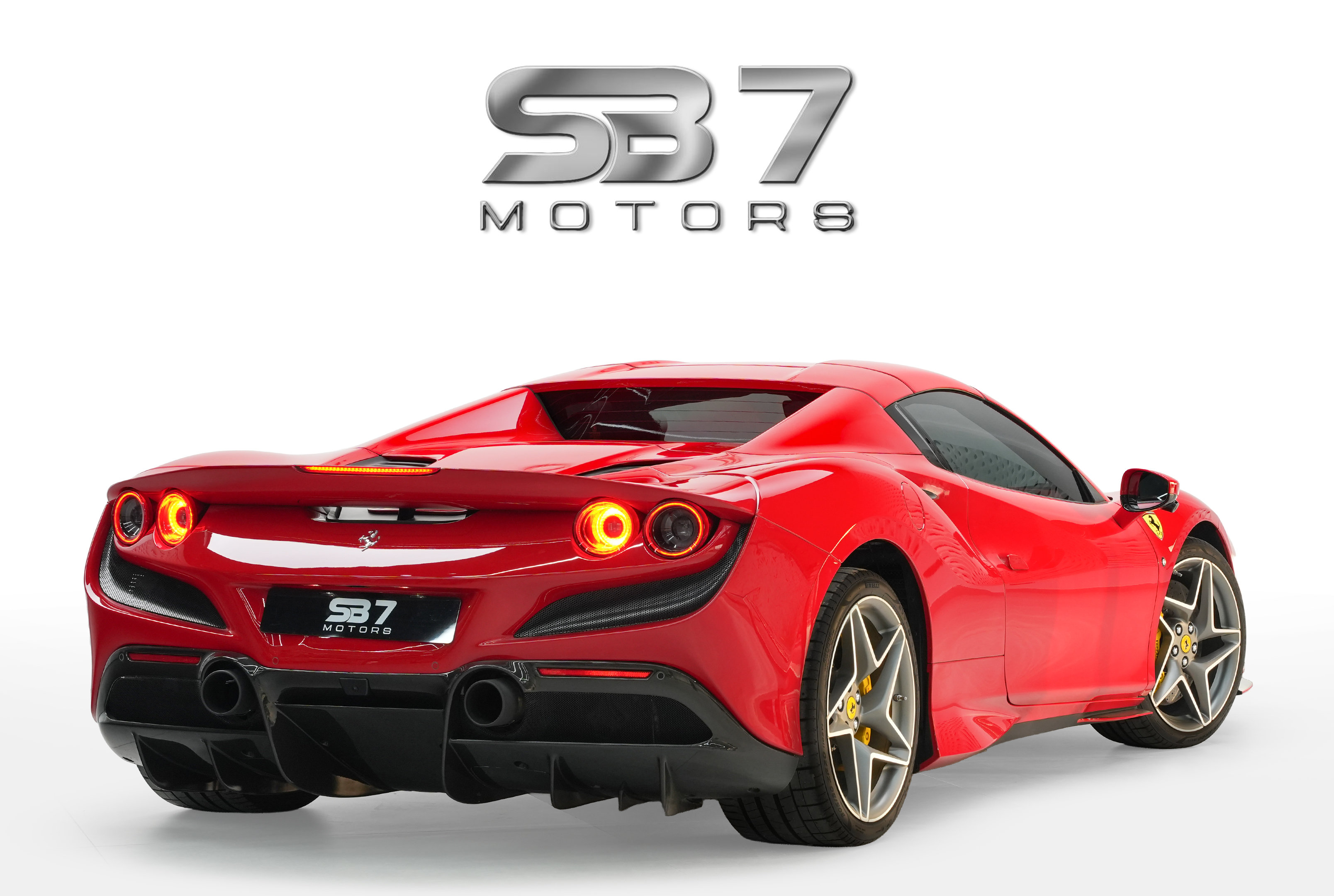 2022 Ferrari F8 Spider V8 Turbo Hele - with Carbon Fsh Exhaust System with Service Contract - photo 2 of 16