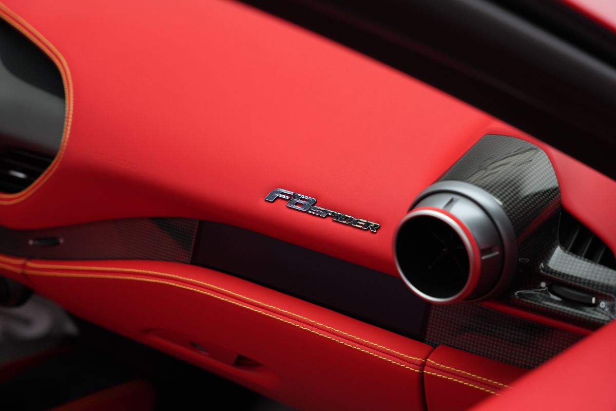 2022 Ferrari F8 Spider V8 Turbo Hele - with Carbon Fsh Exhaust System with Service Contract thumbnail 13