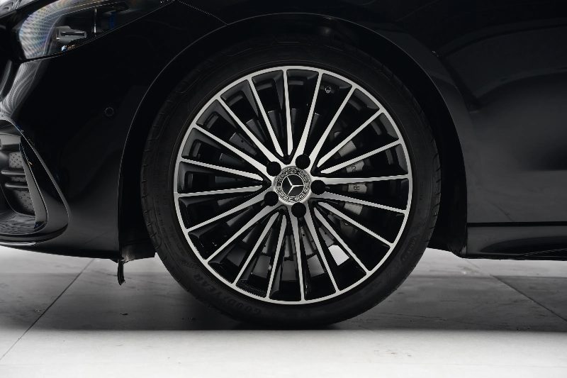 2024 Mercedes-Benz C-Class C200 Premium Plus thumbnail 13