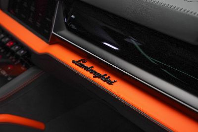 2025 Lamborghini Urus SE Hybrid Performance thumbnail 11