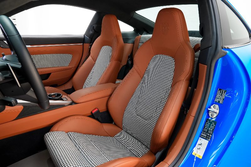 2024 Porsche Carrera / 911 Turbo S with Warranty thumbnail 8