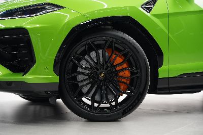 2025 Lamborghini Urus SE Hybrid Performance thumbnail 14