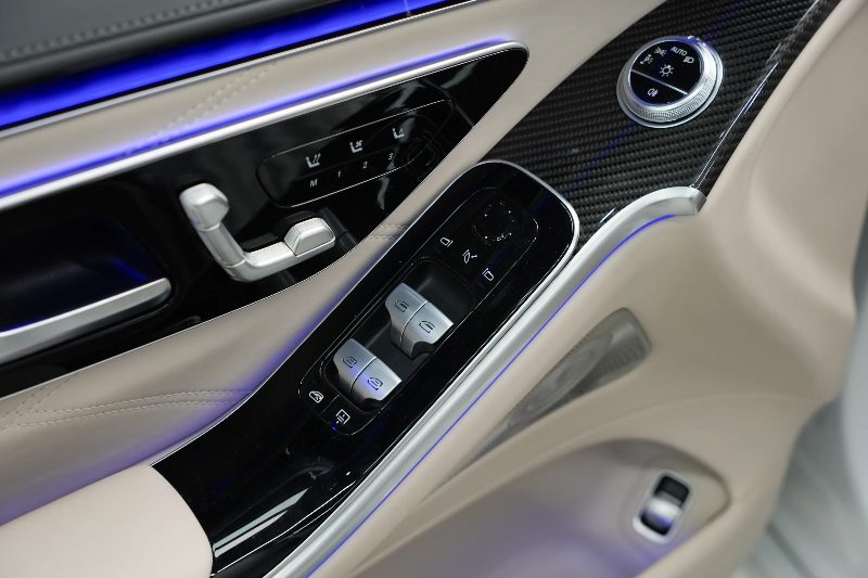 2024 Mercedes-Benz S-Class S63 AMG thumbnail 12